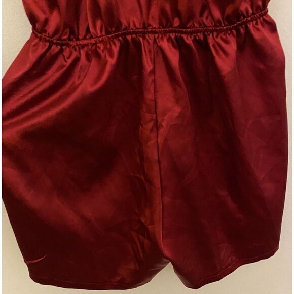 Burgundy Satin Adjustable Cross Straps Cinched Romper Women's Sz Medium - Picture 5 of 14